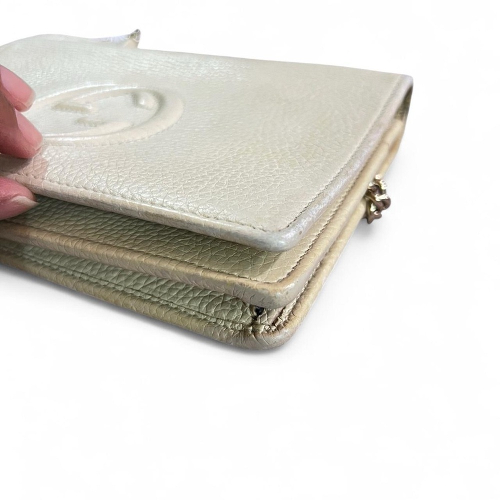 Gucci Ivory Leather Crossbody with Chain - Picture 12 of 16